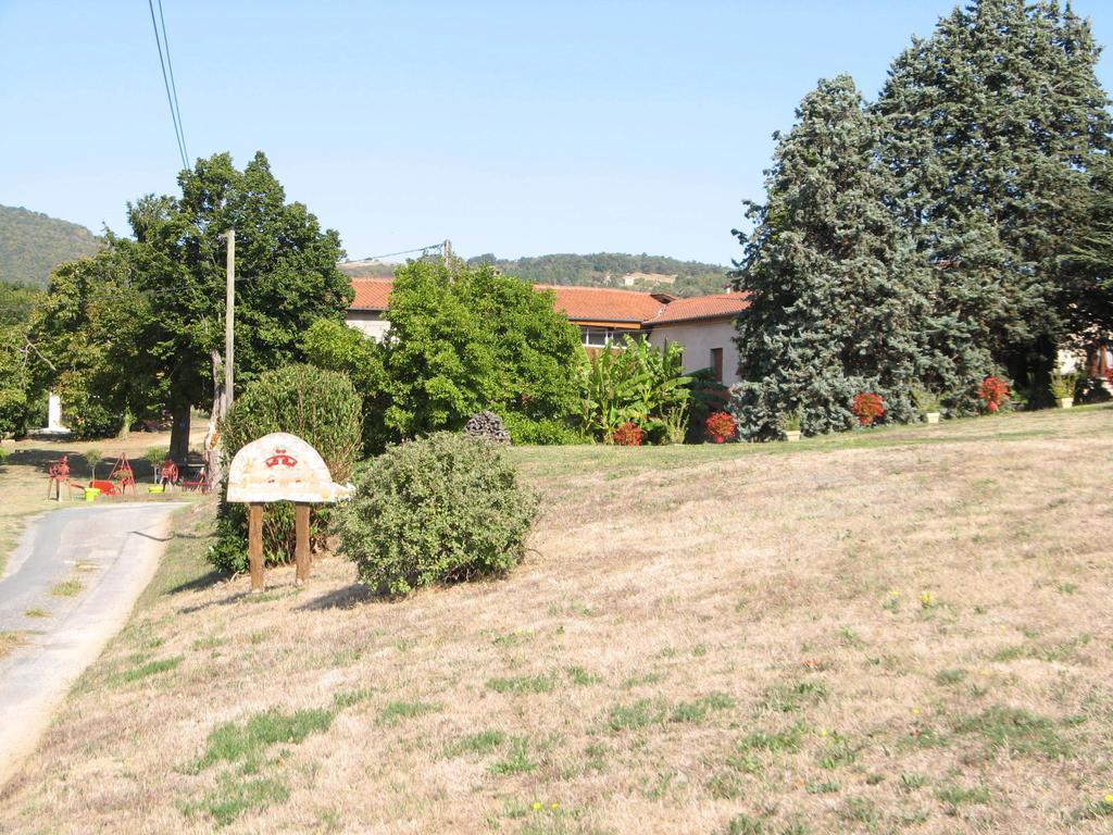 Gîtenchassagne Thurins Exterior foto